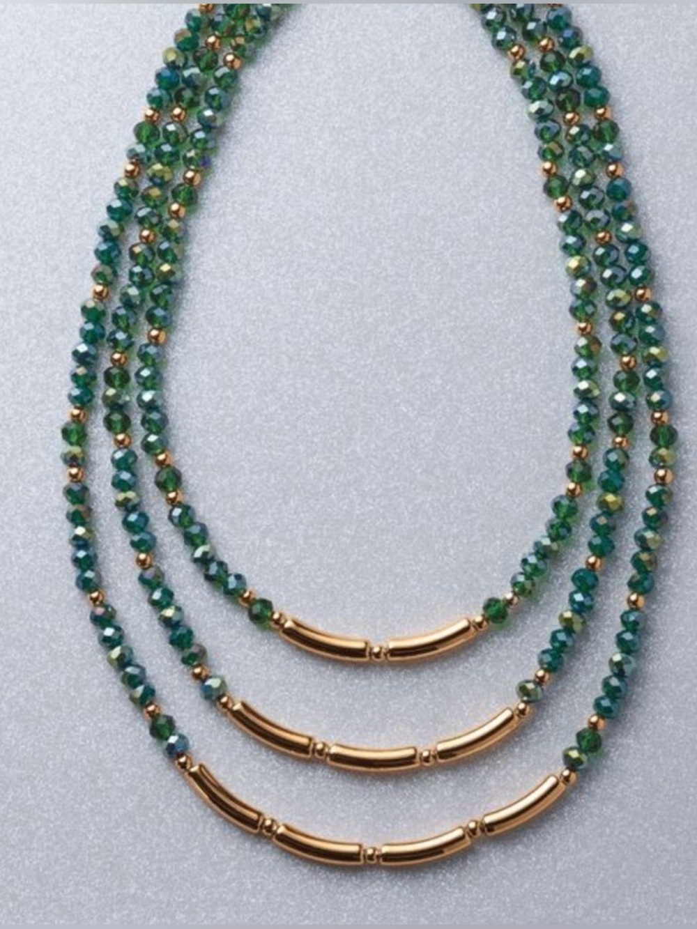 NWT Avon Studio 1886 Shimmer and Shine Layered Necklace. Fun!!